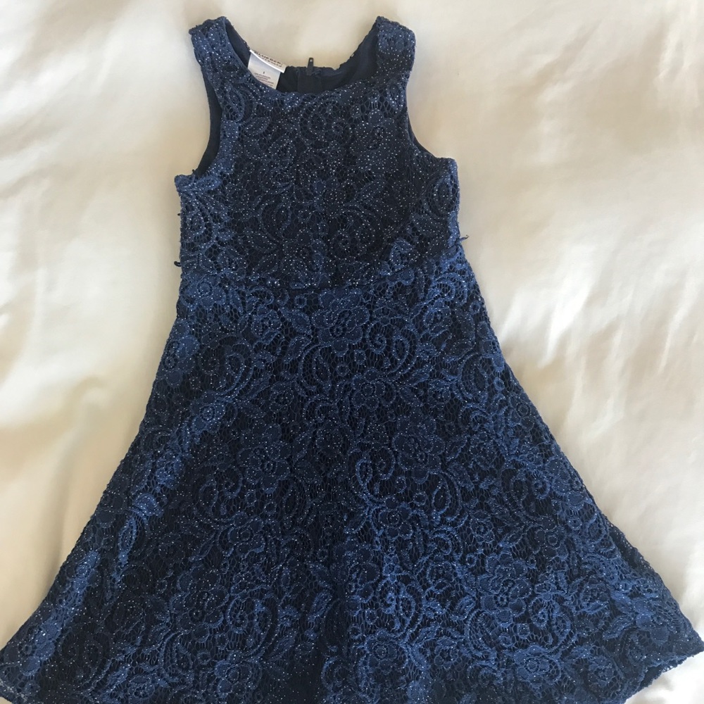 Girls dress